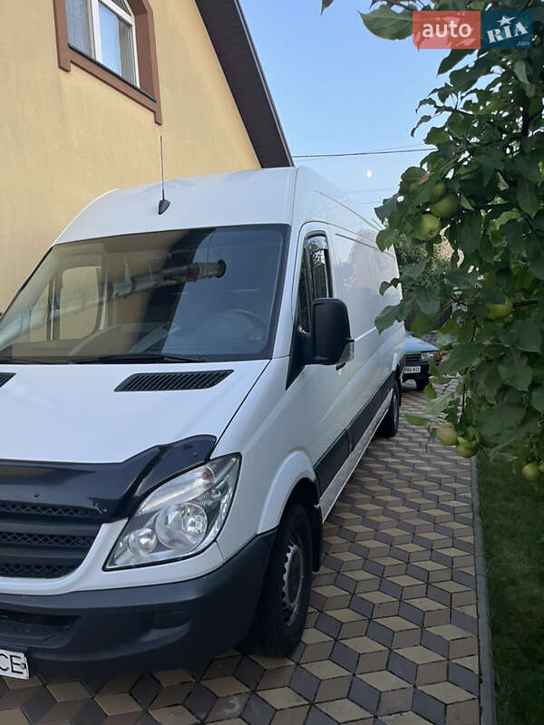 Микроавтобус грузовой (до 3,5т) Mercedes-Benz Sprinter 2012 в Киеве