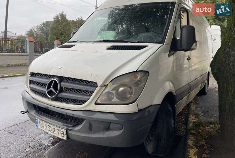 Вантажний фургон Mercedes-Benz Sprinter 2008 в  фото Вантажний фургон Mercedes-Benz Sprinter 2008 в