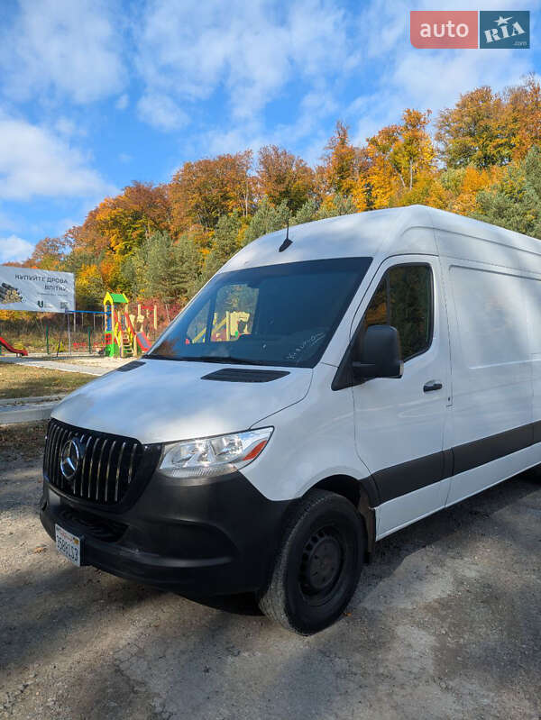 Грузовой фургон Mercedes-Benz Sprinter 2020 в Бережанах