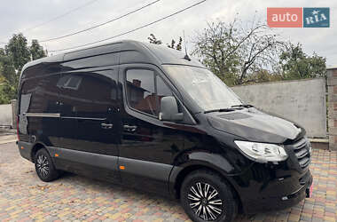 Вантажний фургон Mercedes-Benz Sprinter 2020 в Дубні