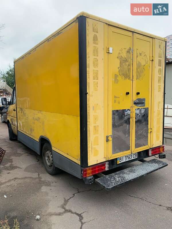 Грузовой фургон Mercedes-Benz Sprinter 2003 в Киеве фото 8 Грузовой фургон Mercedes-Benz Sprinter 2003 в Киеве