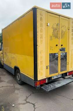 Грузовой фургон Mercedes-Benz Sprinter 2003 в  фото 8 Грузовой фургон Mercedes-Benz Sprinter 2003 в