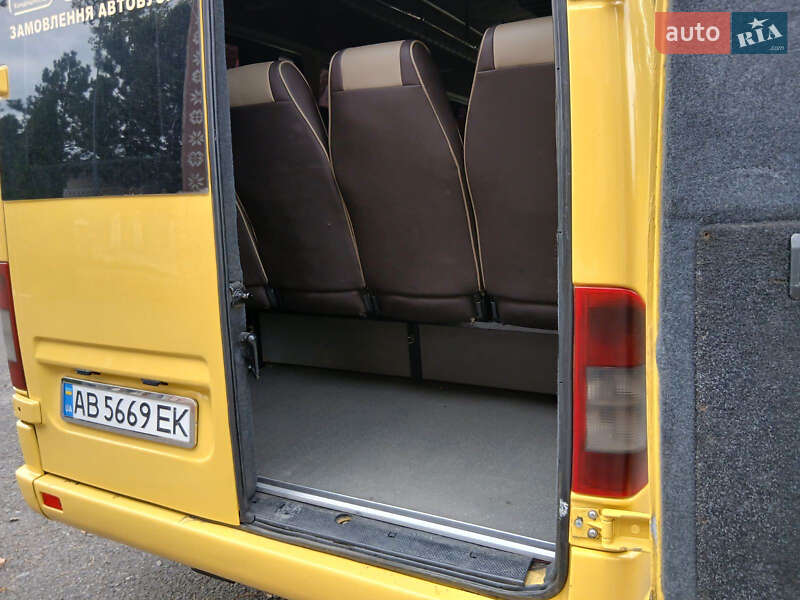 Микроавтобус Mercedes-Benz Sprinter 2004 в Черновцах