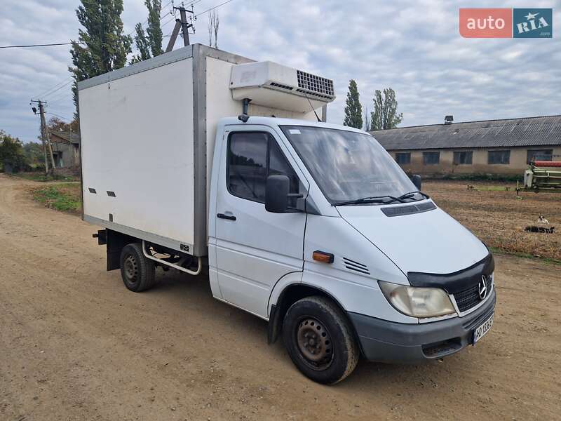 Mercedes-Benz Sprinter 2004 Mercedes-Benz Sprinter 2004