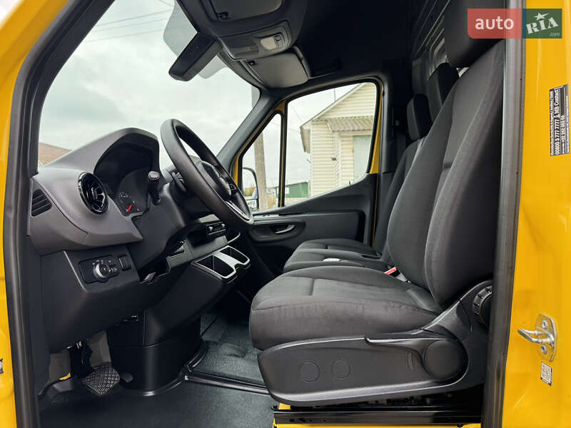 Вантажний фургон Mercedes-Benz Sprinter 2020 в Рівному фото 24 Вантажний фургон Mercedes-Benz Sprinter 2020 в Рівному