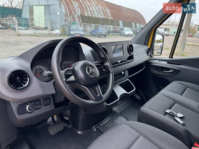 Вантажний фургон Mercedes-Benz Sprinter 2020 в Рівному фото 26 Вантажний фургон Mercedes-Benz Sprinter 2020 в Рівному