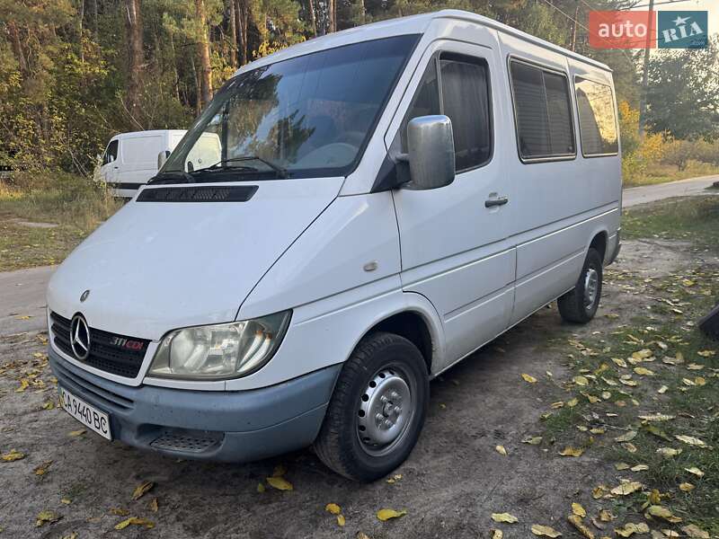 Микроавтобус грузовой (до 3,5т) Mercedes-Benz Sprinter 2006 в 