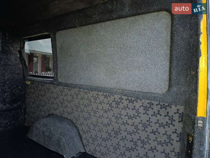 Микроавтобус Mercedes-Benz Sprinter 2005 в Стрые