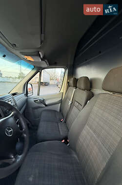 Грузовой фургон Mercedes-Benz Sprinter 2014 в  фото 8 Грузовой фургон Mercedes-Benz Sprinter 2014 в