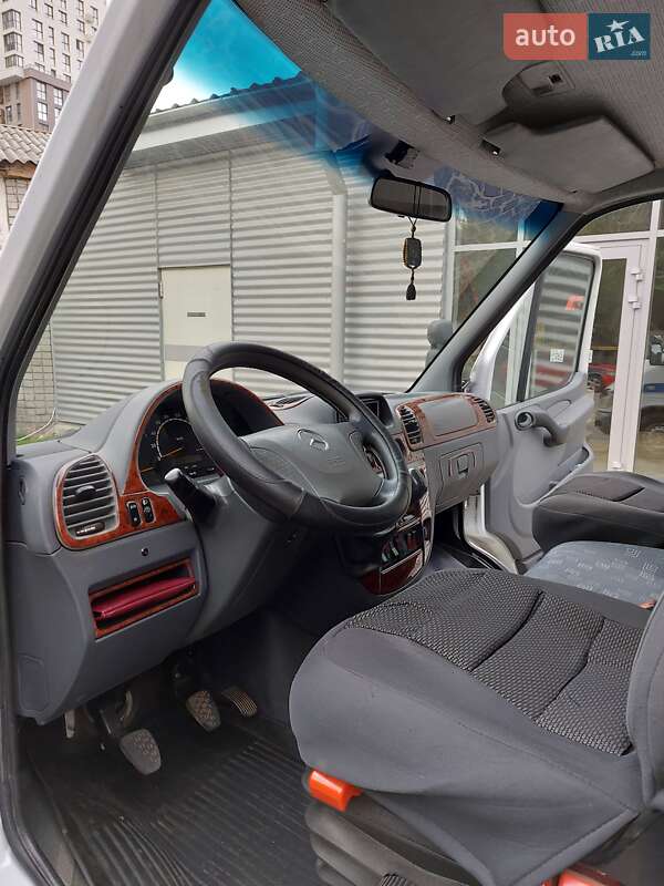 Микроавтобус Mercedes-Benz Sprinter 2005 в Днепре