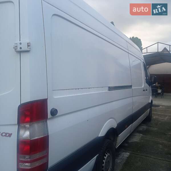 Вантажний фургон Mercedes-Benz Sprinter 2012 в Береговому