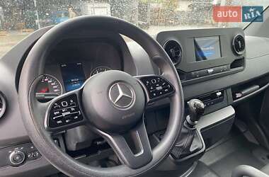 Грузовой фургон Mercedes-Benz Sprinter 2021 в 