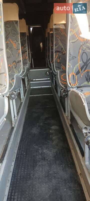 Микроавтобус Mercedes-Benz Sprinter 2002 в Баре фото 2 Микроавтобус Mercedes-Benz Sprinter 2002 в Баре