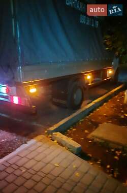 Тентованый Mercedes-Benz Sprinter 2001 в 