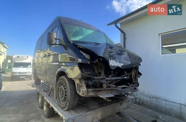 Грузопассажирский фургон Mercedes-Benz Sprinter 2001 в  фото 4 Грузопассажирский фургон Mercedes-Benz Sprinter 2001 в