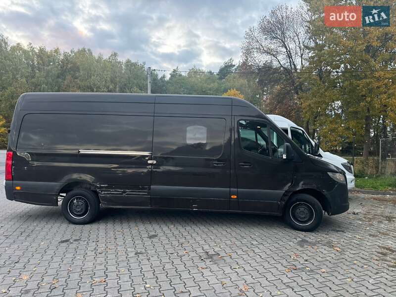 Mercedes-Benz Sprinter 2021