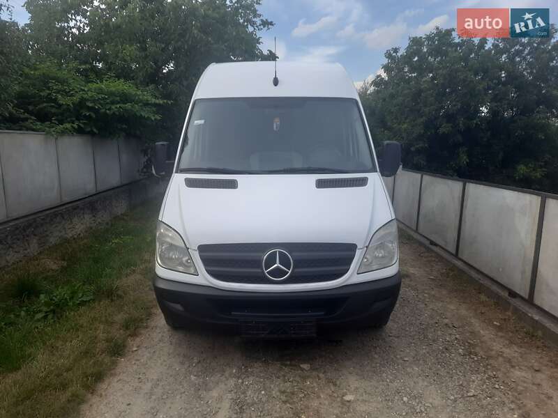 Грузовой фургон Mercedes-Benz Sprinter 2012 в Черновцах фото 3 Грузовой фургон Mercedes-Benz Sprinter 2012 в Черновцах