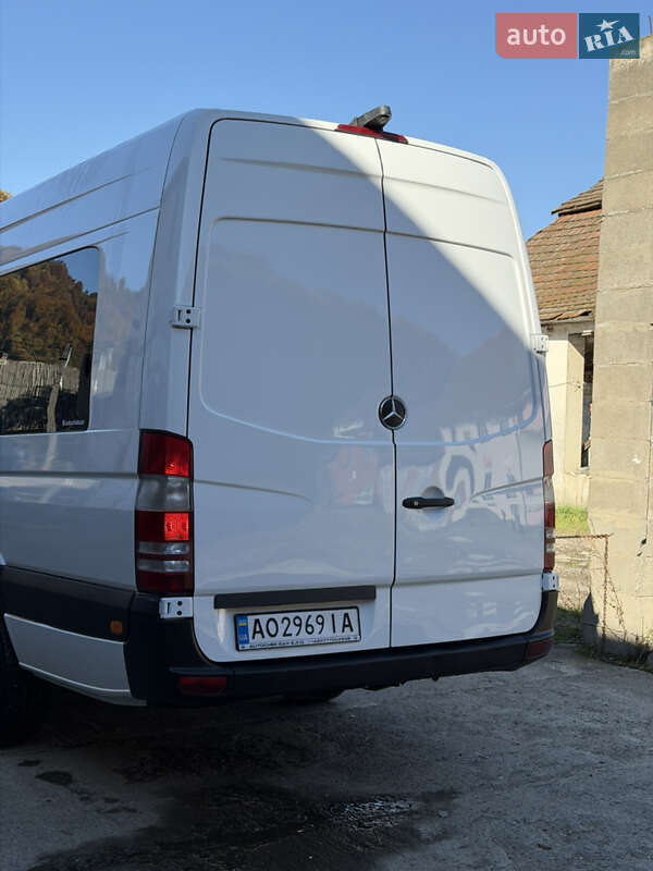 Микроавтобус Mercedes-Benz Sprinter 2016 в Дубовом фото 9 Микроавтобус Mercedes-Benz Sprinter 2016 в Дубовом
