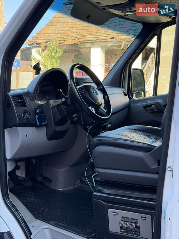 Микроавтобус Mercedes-Benz Sprinter 2016 в Дубовом фото 10 Микроавтобус Mercedes-Benz Sprinter 2016 в Дубовом