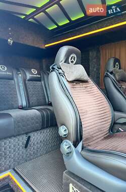 Мікроавтобус Mercedes-Benz Sprinter 2020 в 