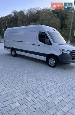 Грузовой фургон Mercedes-Benz Sprinter 2020 в 