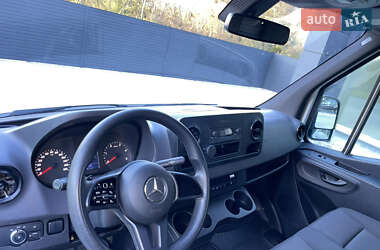 Грузовой фургон Mercedes-Benz Sprinter 2020 в 