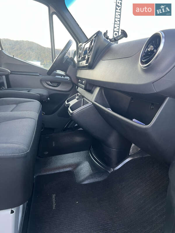 Микроавтобус Mercedes-Benz Sprinter 2019 в Хусте фото 64 Микроавтобус Mercedes-Benz Sprinter 2019 в Хусте