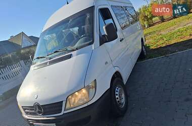 Микроавтобус Mercedes-Benz Sprinter 2005 в  фото 18 Микроавтобус Mercedes-Benz Sprinter 2005 в