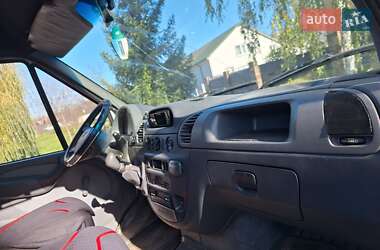 Микроавтобус Mercedes-Benz Sprinter 2005 в  фото 27 Микроавтобус Mercedes-Benz Sprinter 2005 в