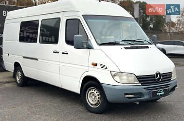 Вантажопасажирський фургон Mercedes-Benz Sprinter 2002 в Харкові