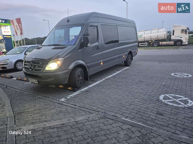 Микроавтобус Mercedes-Benz Sprinter 2008 в Межгорье