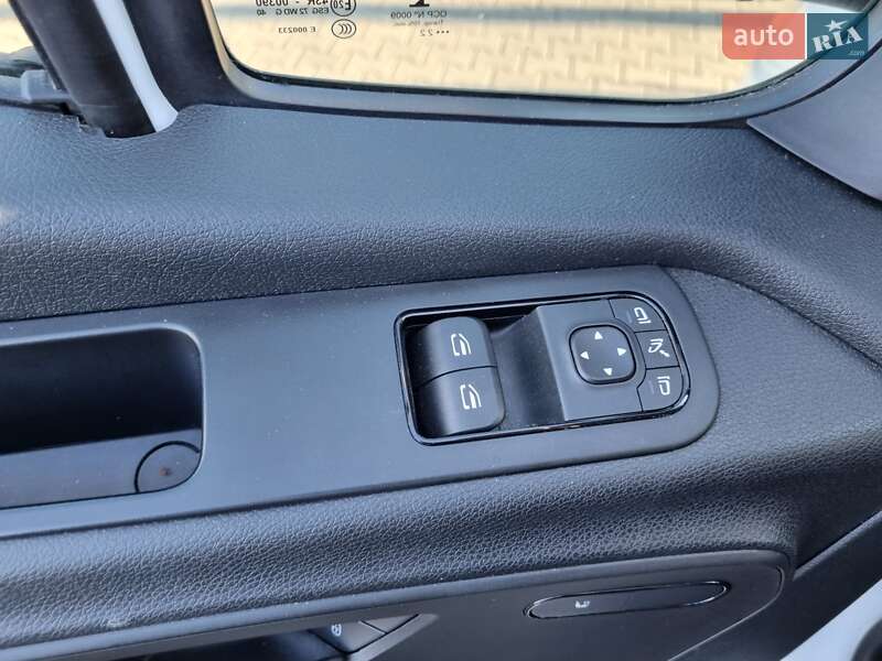 Вантажний фургон Mercedes-Benz Sprinter 2022 в Чернівцях