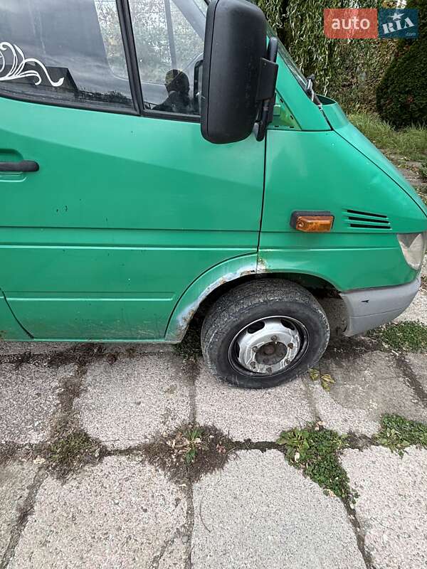 Вантажний фургон Mercedes-Benz Sprinter 2004 в Тячеві фото 2 Вантажний фургон Mercedes-Benz Sprinter 2004 в Тячеві