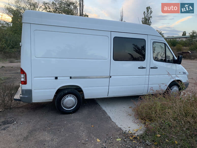 Грузопассажирский фургон Mercedes-Benz Sprinter 2006 в Измаиле