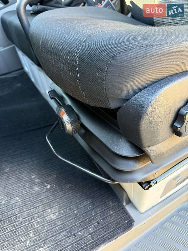 Грузовой фургон Mercedes-Benz Sprinter 2014 в Ровно фото 16 Грузовой фургон Mercedes-Benz Sprinter 2014 в Ровно