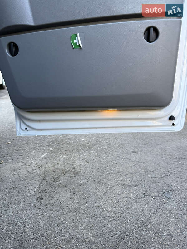 Грузовой фургон Mercedes-Benz Sprinter 2014 в Ровно фото 33 Грузовой фургон Mercedes-Benz Sprinter 2014 в Ровно