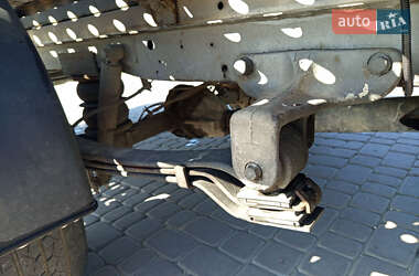 Эвакуатор Mercedes-Benz Sprinter 2011 в  фото 11 Эвакуатор Mercedes-Benz Sprinter 2011 в