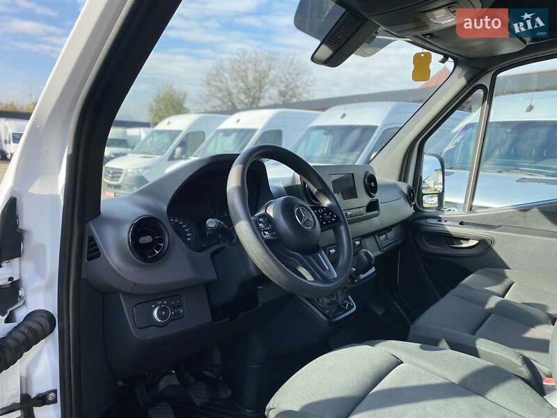 Вантажний фургон Mercedes-Benz Sprinter 2019 в Хусті фото 37 Вантажний фургон Mercedes-Benz Sprinter 2019 в Хусті
