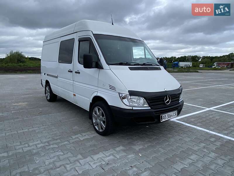 Грузовой фургон Mercedes-Benz Sprinter 2002 в Киеве фото 3 Грузовой фургон Mercedes-Benz Sprinter 2002 в Киеве