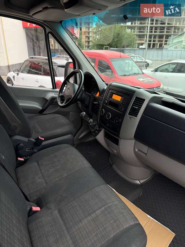 Грузовой фургон Mercedes-Benz Sprinter 2015 в Черновцах фото 11 Грузовой фургон Mercedes-Benz Sprinter 2015 в Черновцах