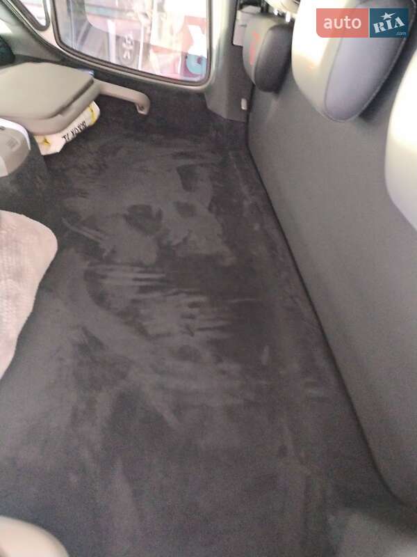 Вантажний фургон Mercedes-Benz Sprinter 2015 в Одесі фото 27 Вантажний фургон Mercedes-Benz Sprinter 2015 в Одесі