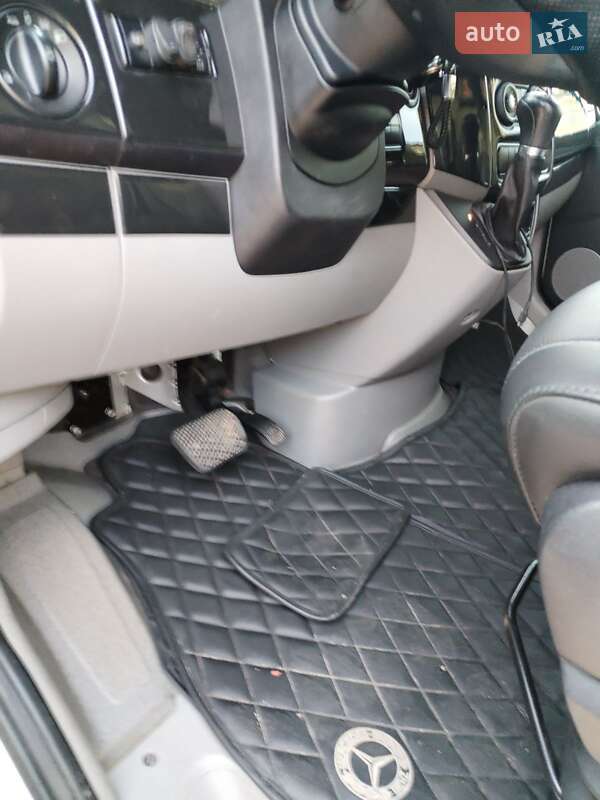 Вантажний фургон Mercedes-Benz Sprinter 2015 в Одесі фото 37 Вантажний фургон Mercedes-Benz Sprinter 2015 в Одесі