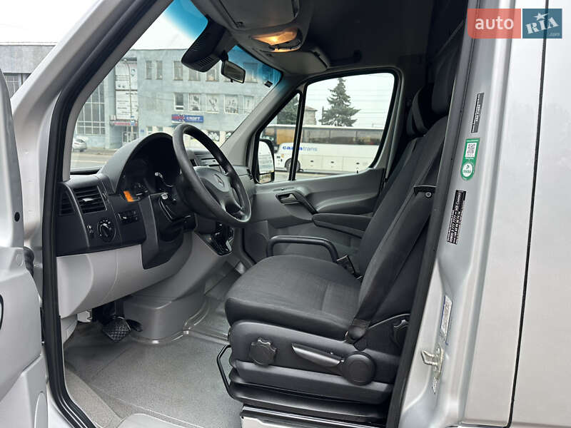 Вантажний фургон Mercedes-Benz Sprinter 2016 в Бердичеві фото 15 Вантажний фургон Mercedes-Benz Sprinter 2016 в Бердичеві