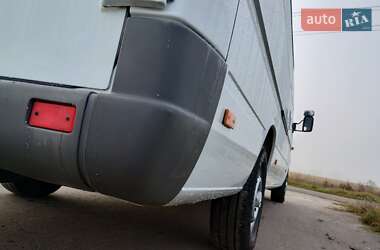 Вантажний фургон Mercedes-Benz Sprinter 2004 в 