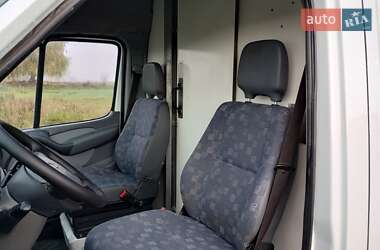Вантажний фургон Mercedes-Benz Sprinter 2004 в 