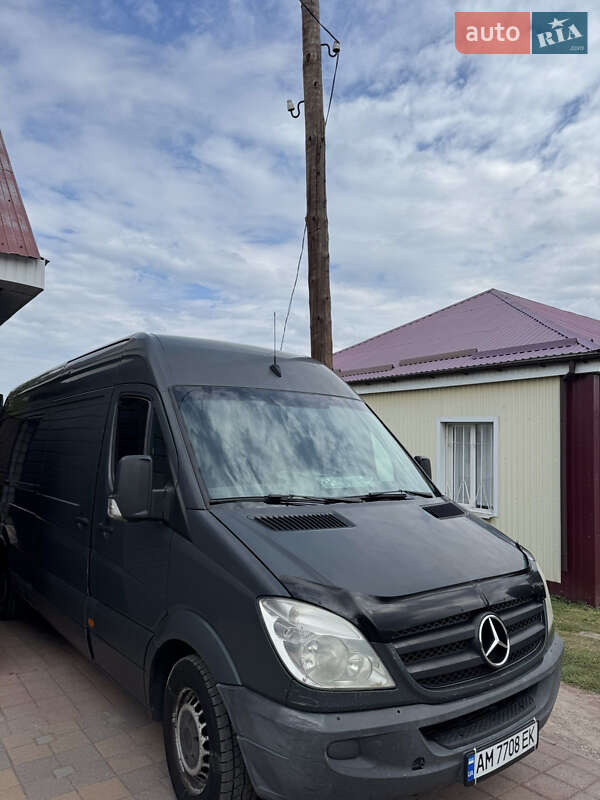 Вантажний фургон Mercedes-Benz Sprinter 2011 в Овручі фото 2 Вантажний фургон Mercedes-Benz Sprinter 2011 в Овручі
