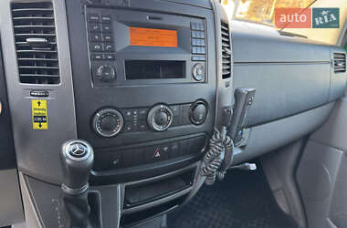 Грузовой фургон Mercedes-Benz Sprinter 2015 в  фото 18 Грузовой фургон Mercedes-Benz Sprinter 2015 в