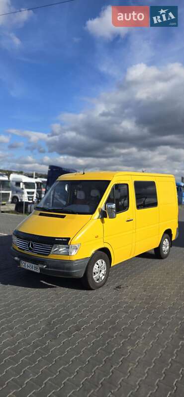 Вантажопасажирський фургон Mercedes-Benz Sprinter 1998 в Чернівцях