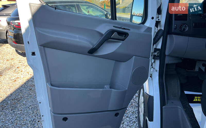 Вантажний фургон Mercedes-Benz Sprinter 2016 в Коломиї фото 18 Вантажний фургон Mercedes-Benz Sprinter 2016 в Коломиї