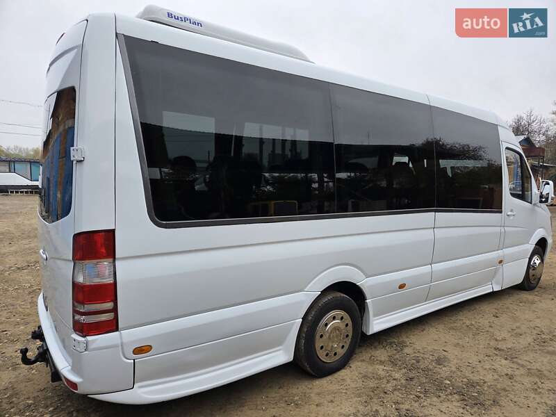 Туристичний / Міжміський автобус Mercedes-Benz Sprinter 2015 в Чернівцях